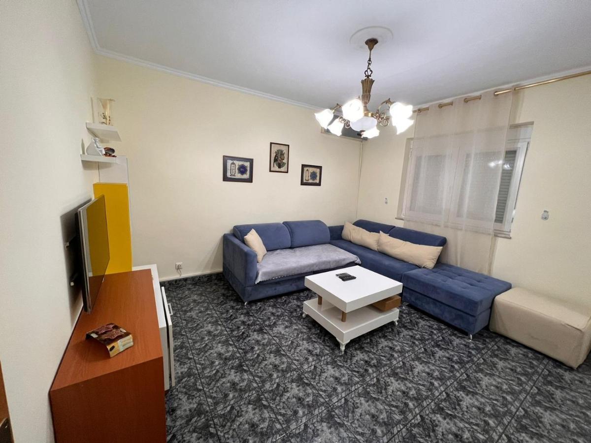 Homeland Nest Tirana Buitenkant foto